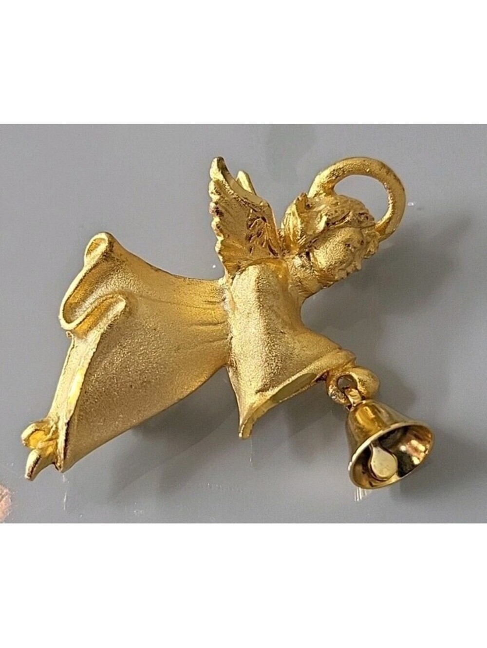 Vintage Christmas Brooch Pin Holiday 🎁 Beautiful N77 Gold Angel W Bell 1929 USA